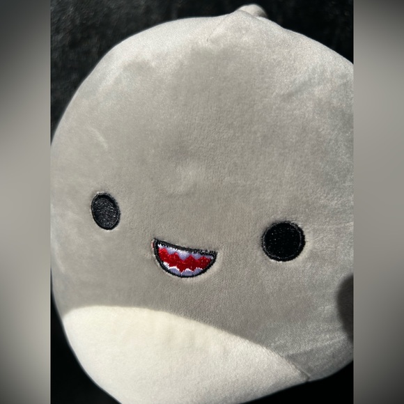 NWT Squishmallows Gordon the Shark 8inch gray white & sharp teeth smile Kellytoy - Picture 3 of 7